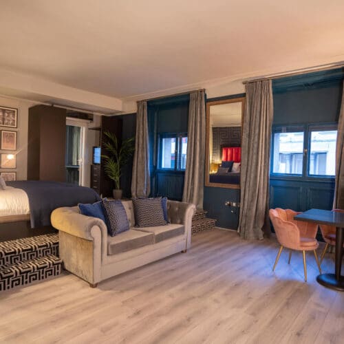 Interior @ 62 Castle Street